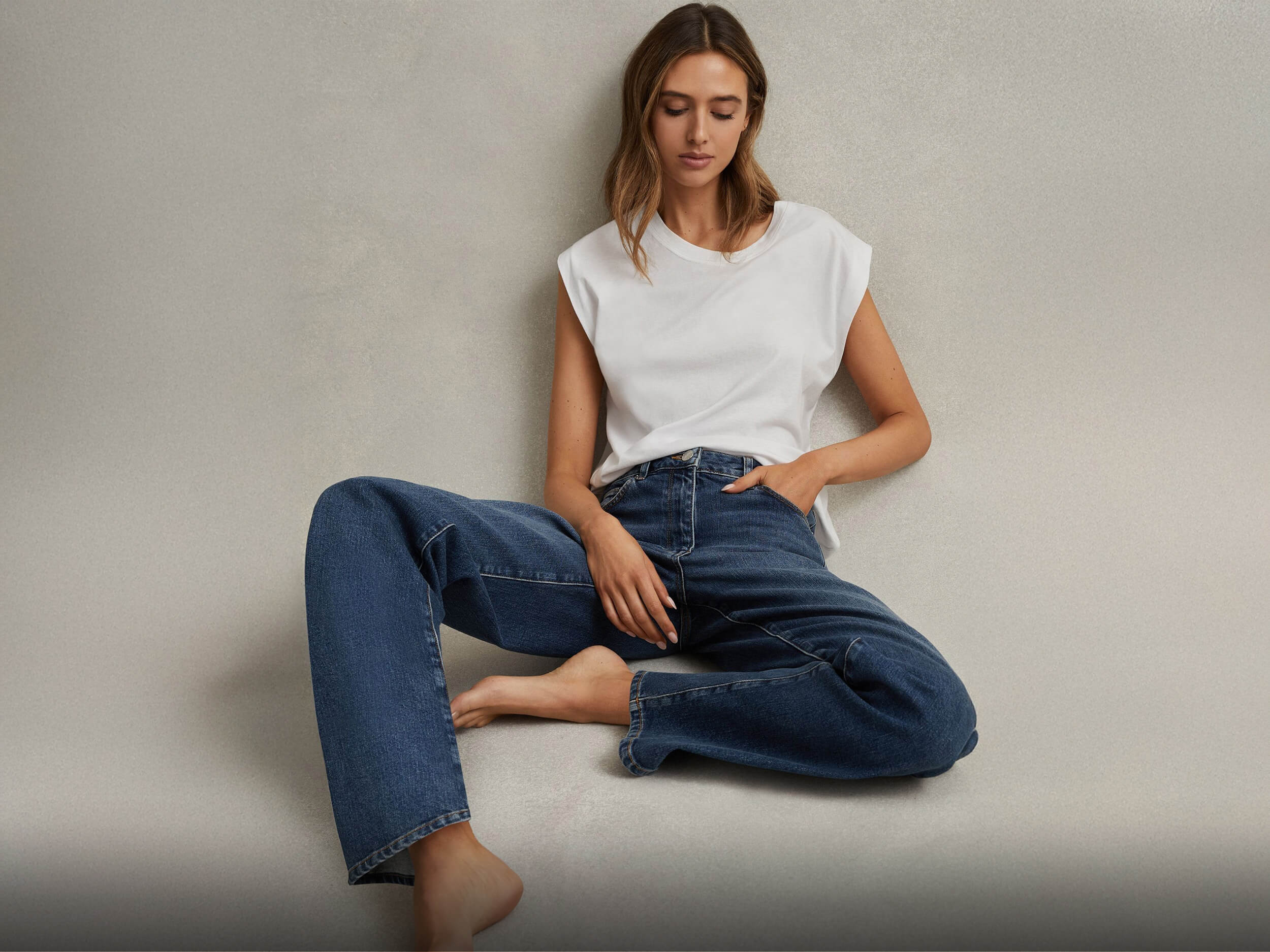 DOKONALÝ PRŮVODCE STŘIHEM A STYLEM Ženy Džíny