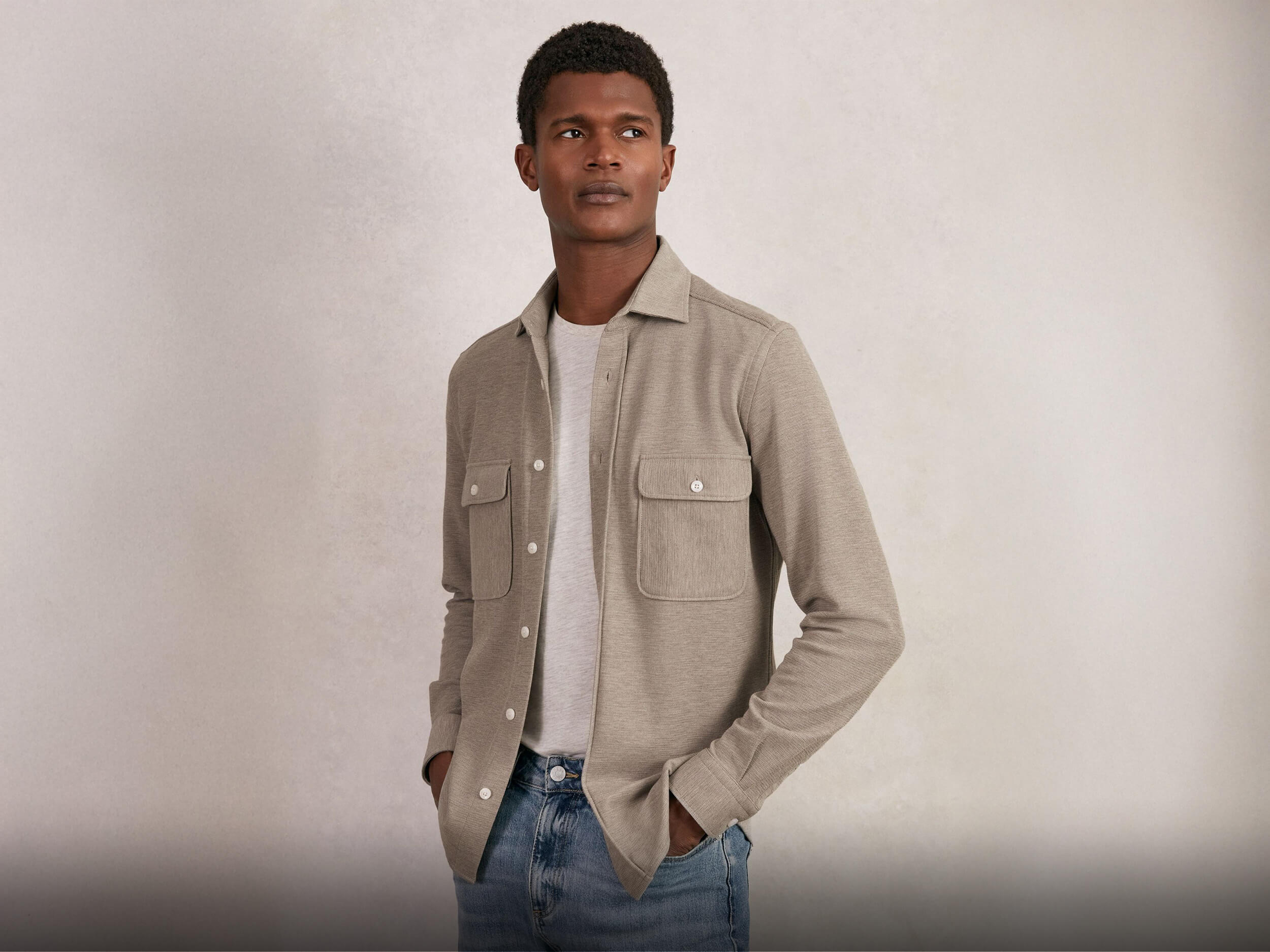 PRŮVODCE PÁNSKÝMI KOŠILEMI REISS